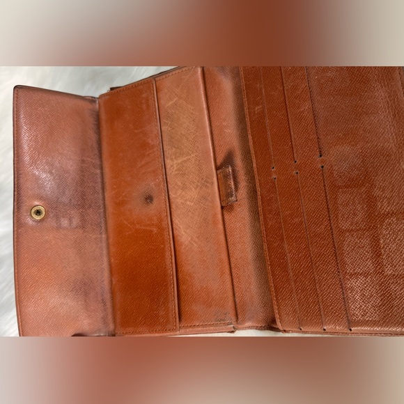 Louis Vuitton LV Long Wallet - Picture 4 of 12